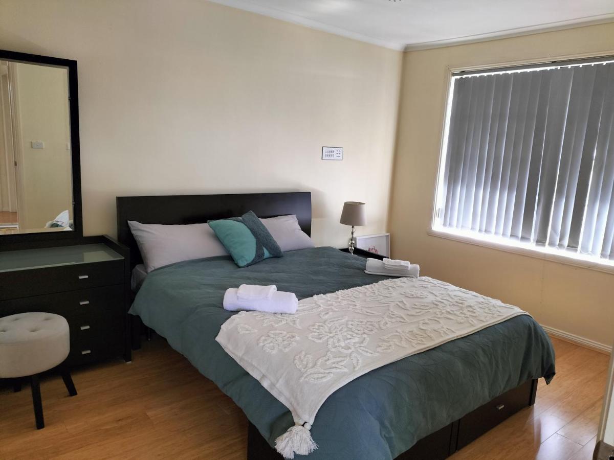 12 Mins To Mel Airport-Good Wood House Leilighet St Albans Eksteriør bilde